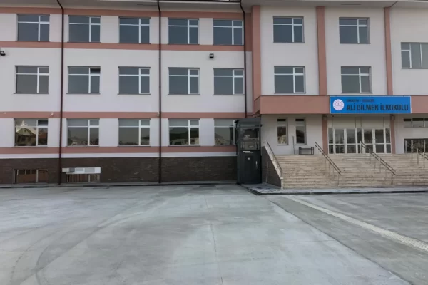 Ali Dilmen Ortaokulu (9)