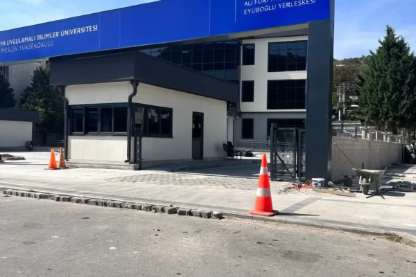 Sakarya Uygulamalı Bilimler Üniversitesi Alifuat Cebesoy Meslek Yüksek Okulu (1)
